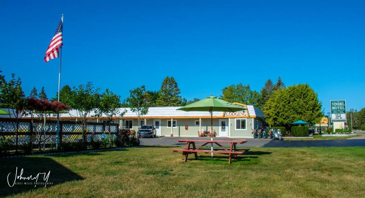 Vindel Motel Mackinaw City Exteriör bild