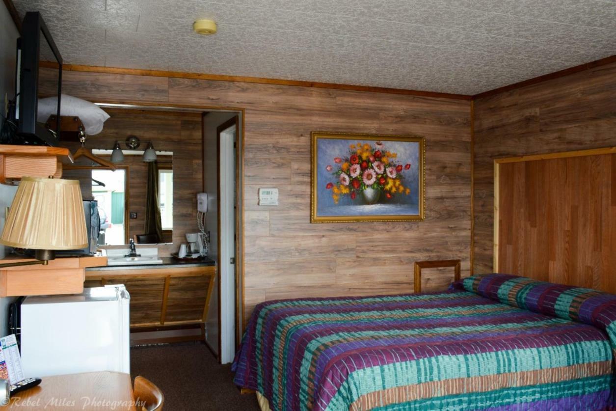 Vindel Motel Mackinaw City Exteriör bild